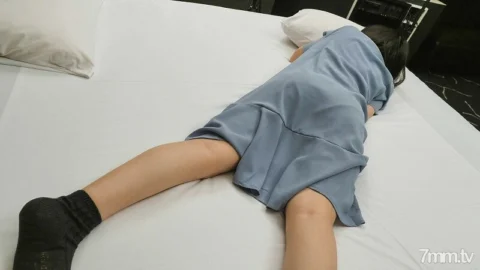 FC2-PPV-1971539 [Personal shooting] 67th shooting Kanon 18 years old is a bristle sober play! Dirty words barrage sure satisfaction! Life’s first Tokuno fishy odor semen cum shot in the horny vagina uterus hidden behind the horny hair [Torayama Enmit