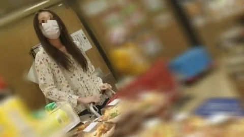 FC2-PPV-2477398 Second visit [Individual] Visited my wife’s beauty witch at home after shopping. Before the husband returns home, he sucks the juice of another person into the uterus in the back of the vagina with a stick of another person and concei
