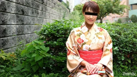 111518-376 It’s been a long time in kimono! Once again with a beautiful married woman
