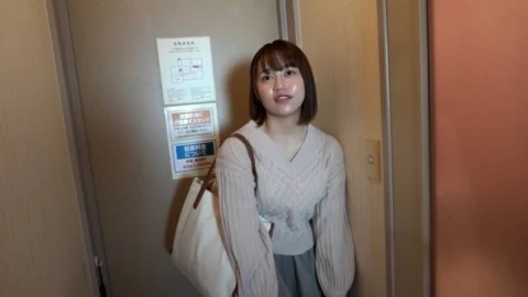 FC2-PPV-4784042 [Sora-chan x Private Shooting] I made a shy men’s esthetician who can’t say no cum inside me and even give me a cleaning blowjob…